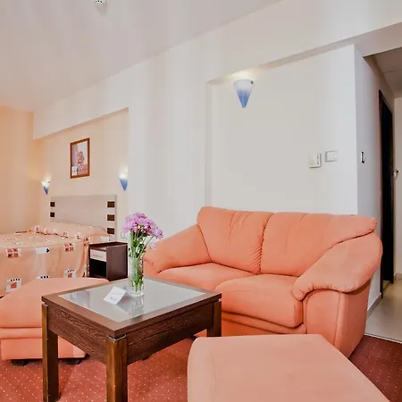 селена Хотел