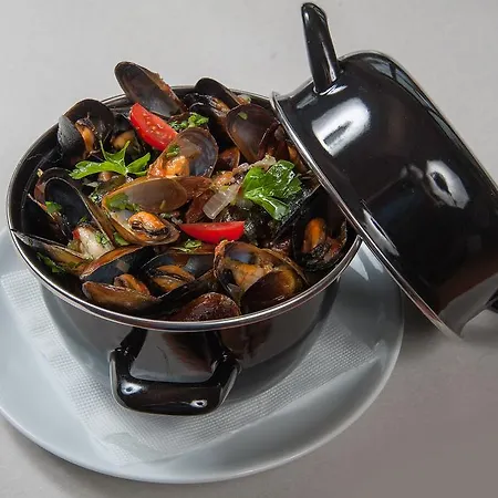 Хотел селена Созопол